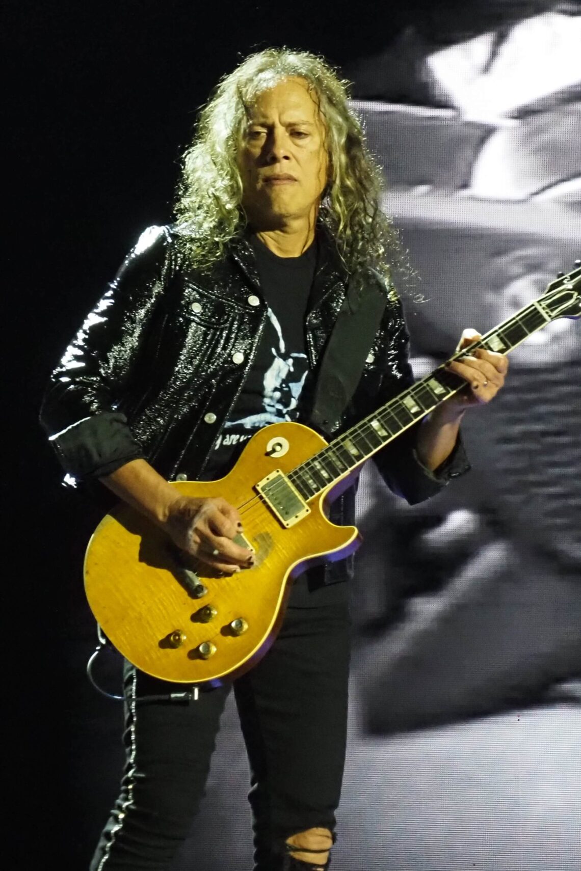 Kirk Hammett Metallica Les Paul guitar Marvel Stadium 2025 metal legend